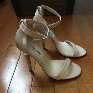 Steve Madden nude heels